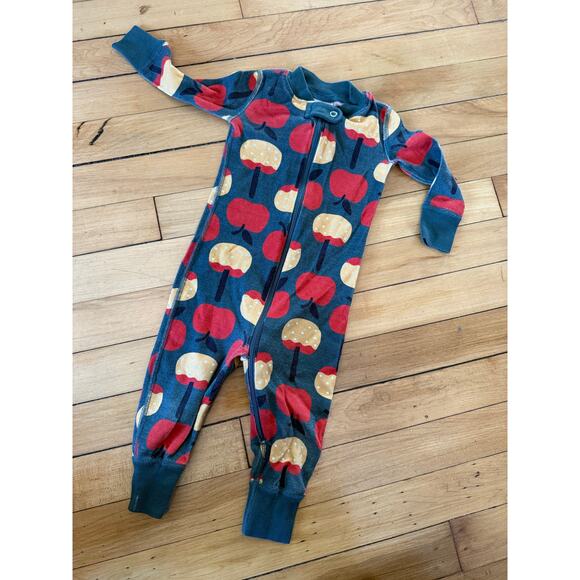 Hanna Andersson Carmel apple one piece sleeper - Picture 1 of 4